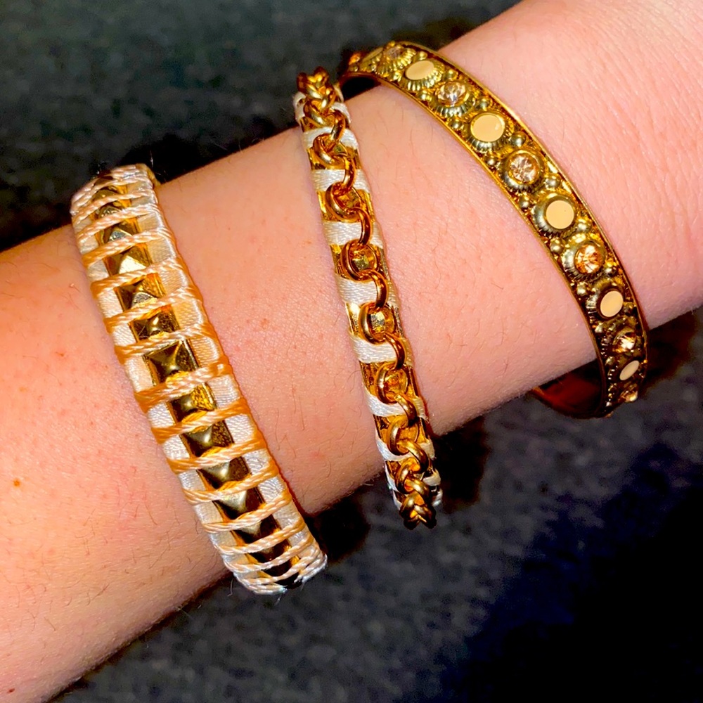 Set of bangles